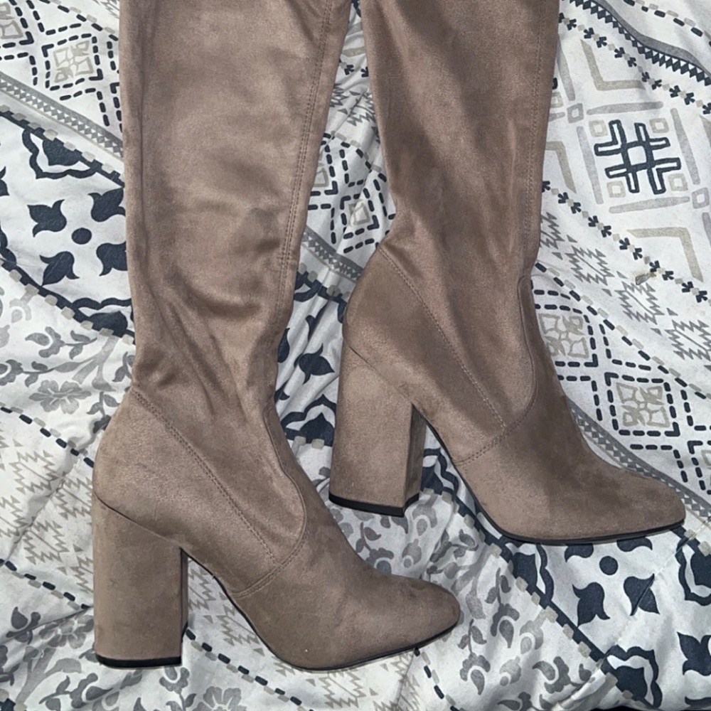 Steve Madden NORRI suede boots